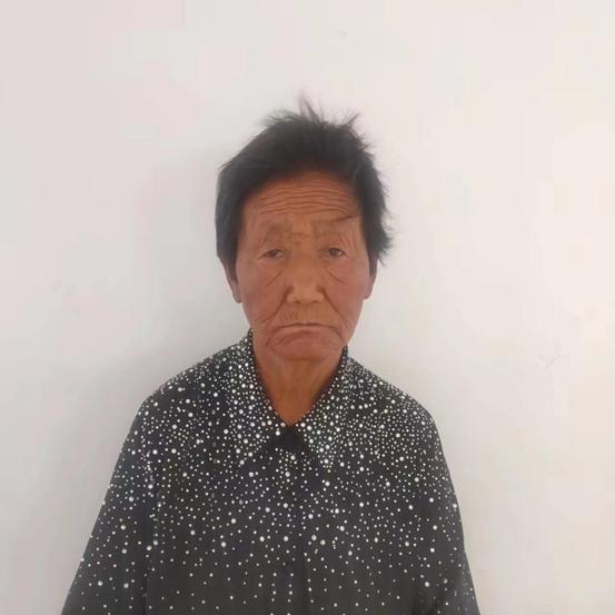 走失者照片 许昌寻亲：长葛六旬老太被救助，穿黑...
