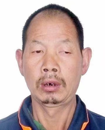 走失者照片 安康急寻：六旬老人失联，偏瘦，患语...