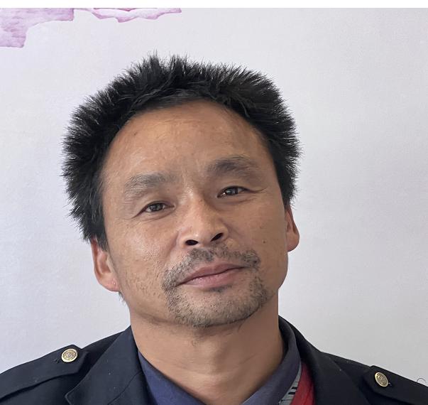 走失者照片 贵阳急寻：五旬男子被救助，穿深蓝色...