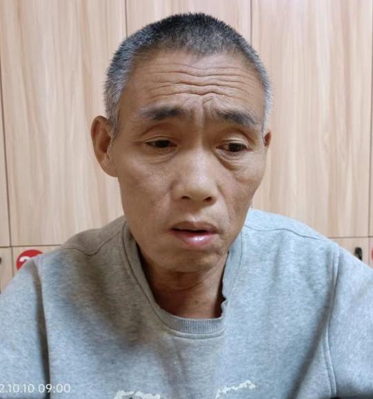 走失者照片 柳州寻亲：五旬男子被救助，穿灰色上...