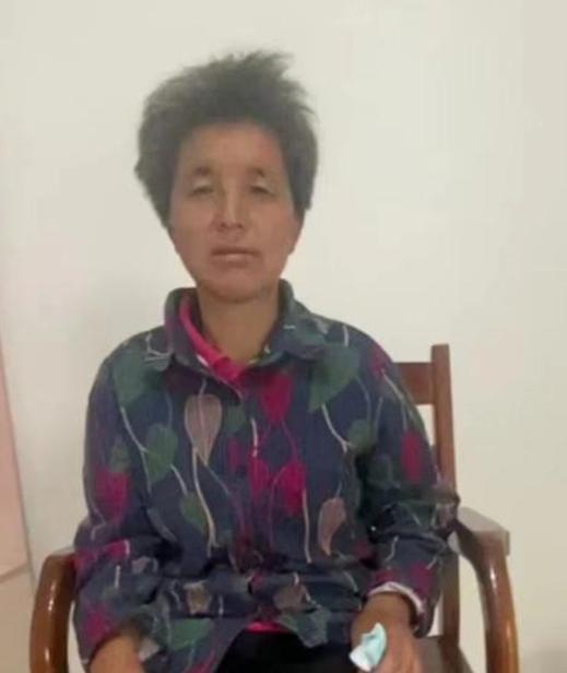 走失者照片 枣庄寻亲：中年女子被救助，高1米6...