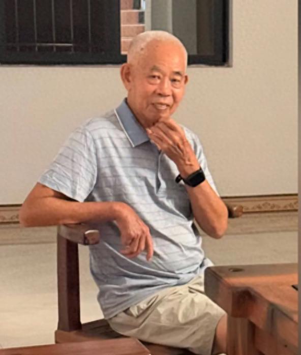 走失者照片 湛江市寻人：八旬老人走失，穿灰色上...