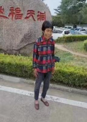 走失者照片 晋城寻人！七旬老太走失，穿花色上衣...