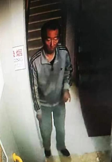 走失者照片 沈阳急寻！六旬老人走失，患小脑萎缩...