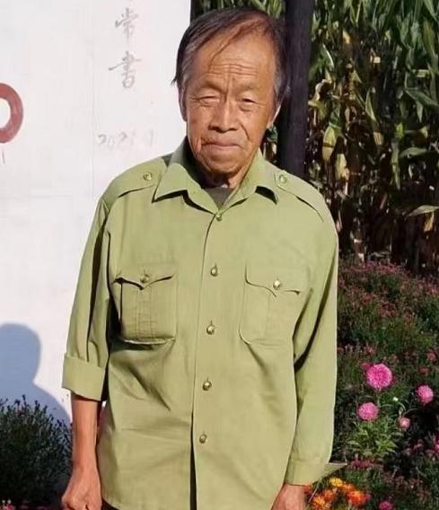 走失者照片 鞍山海城急寻：七旬老人走失，患小脑...