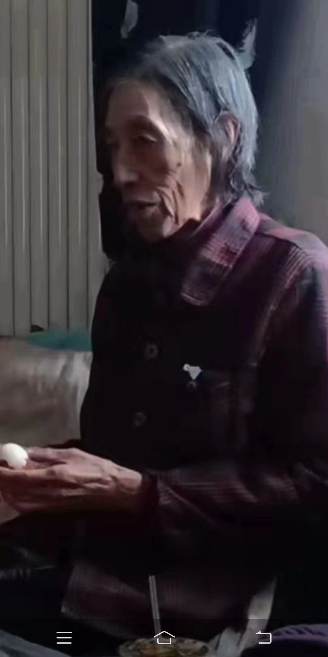 走失者照片 银川急寻：七旬老太走失，穿紫红白色...