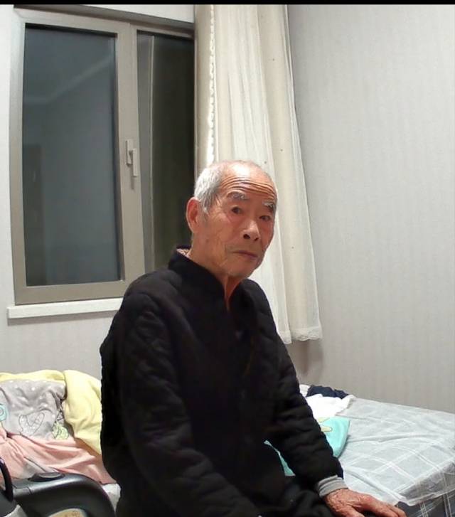 走失者照片 有朋友见到的，请与我联系，跪谢