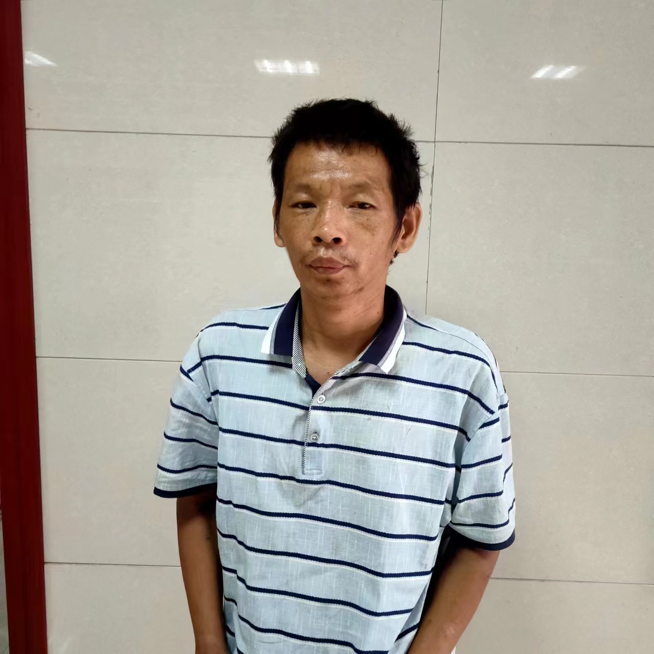 走失者照片 萍乡寻亲：青年男子被救助，穿天蓝色...