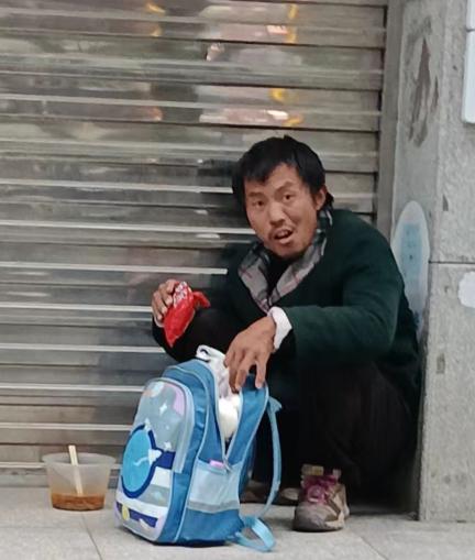 走失者照片 宝鸡寻亲！青年男子被救助，疑似河南...