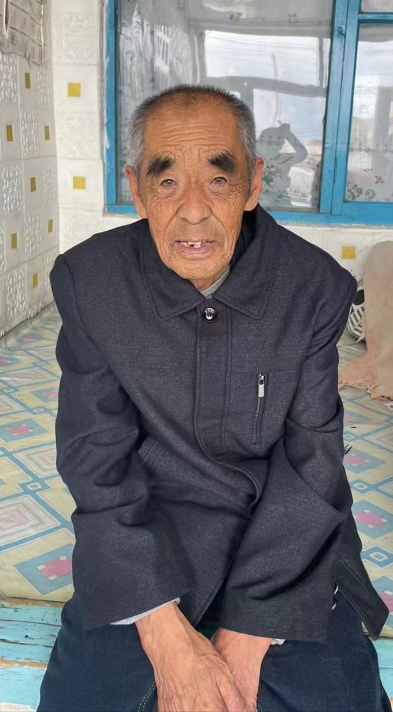 走失者照片 松原急寻：八旬老人走失，患小脑萎缩...