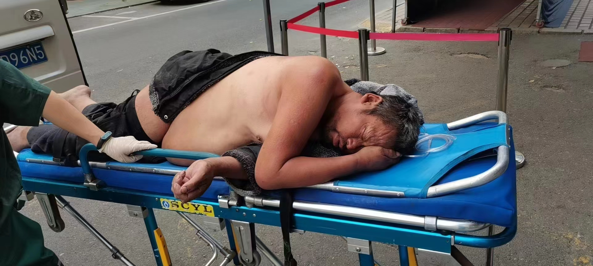走失者照片 哈尔滨五旬男子被送医，自述叫刘大伟...