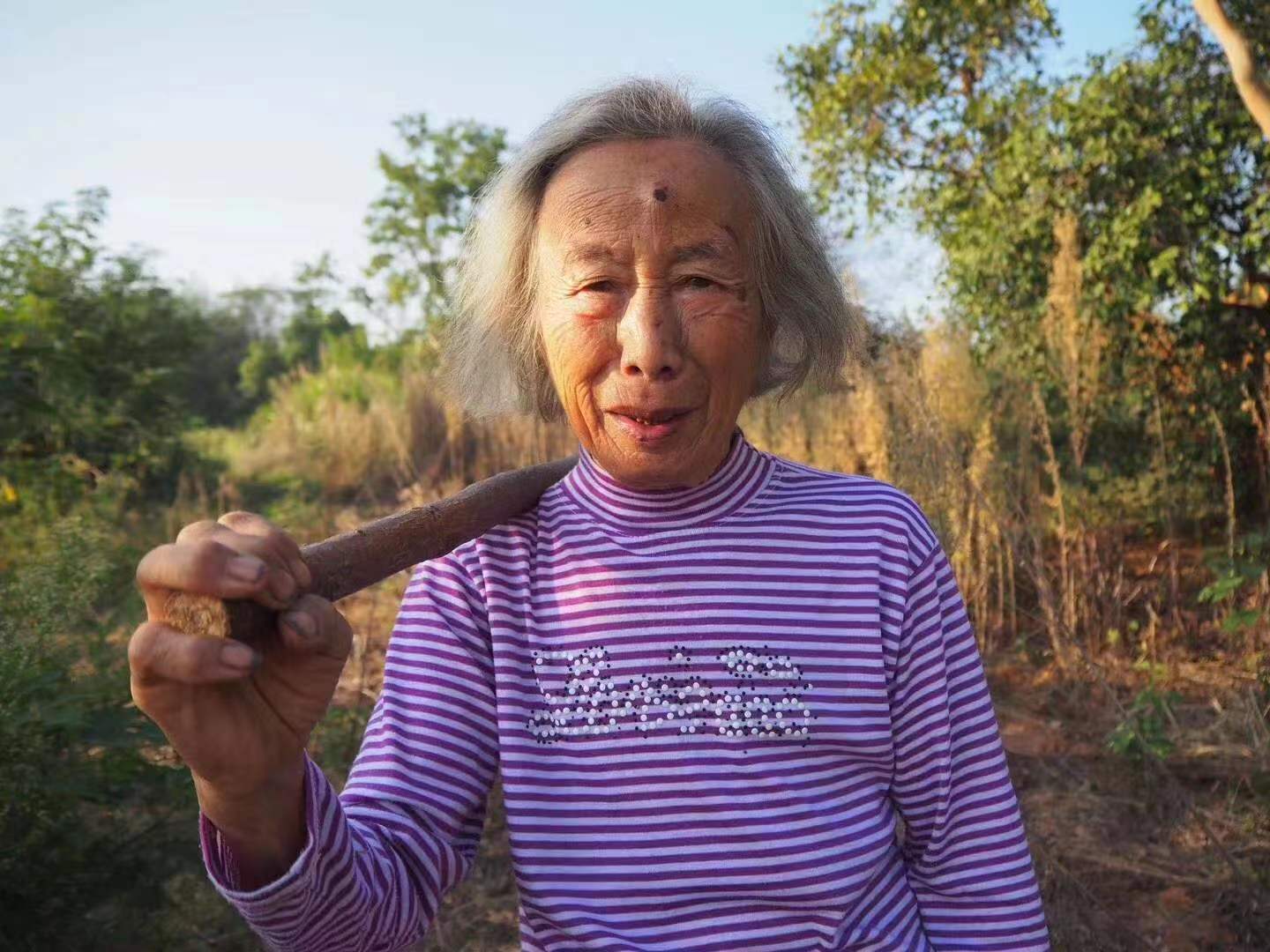 走失者照片 株洲急寻：八旬老太走失，高1米45...