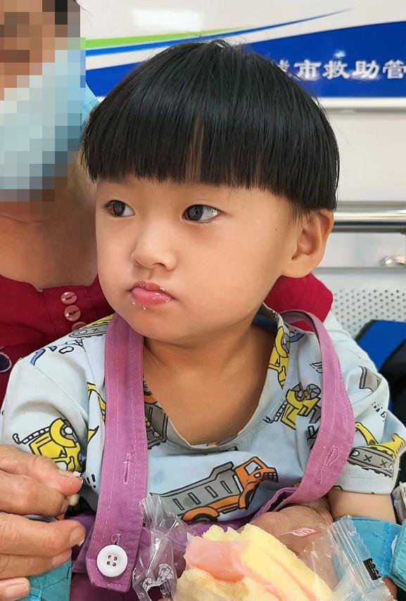 走失者照片 爸爸妈妈你们在哪儿？宣城4岁女童被...