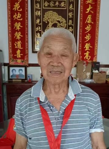 走失者照片 衢州急寻：九旬老人走失，穿军绿色T...