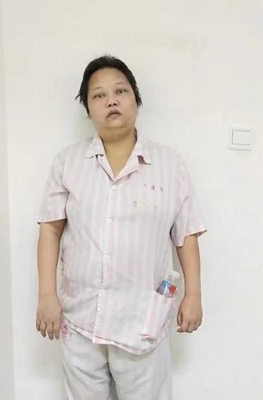 走失者照片 百色寻亲：中年女子被救助，高1米6...