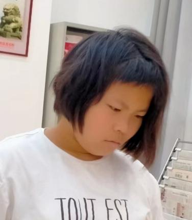走失者照片 紧急寻人！阜阳13岁女孩失联，短发...