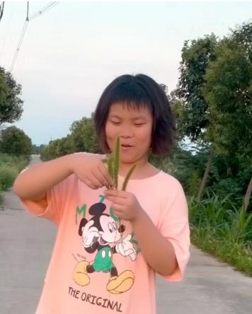 走失者照片 紧急寻人！阜阳13岁女孩失联，短发...
