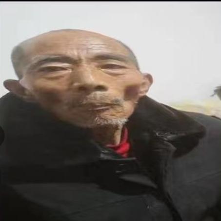 走失者照片 临汾急寻：七旬老人失联，穿黑色衣服...
