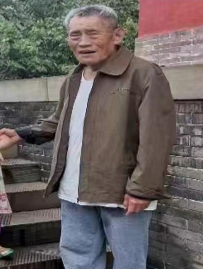 走失者照片 临汾急寻！七旬老人失联，花白头发，...