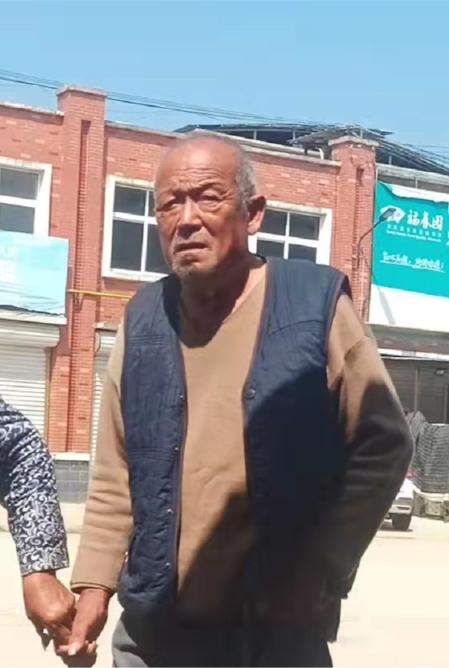 走失者照片 菏泽寻人：七旬老人走失，患小脑萎缩...