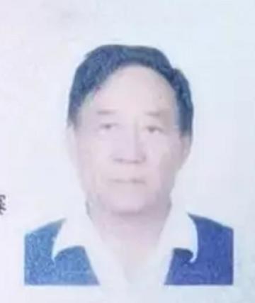 走失者照片 驻马店寻人！七旬老人失联，偏瘦，戴...