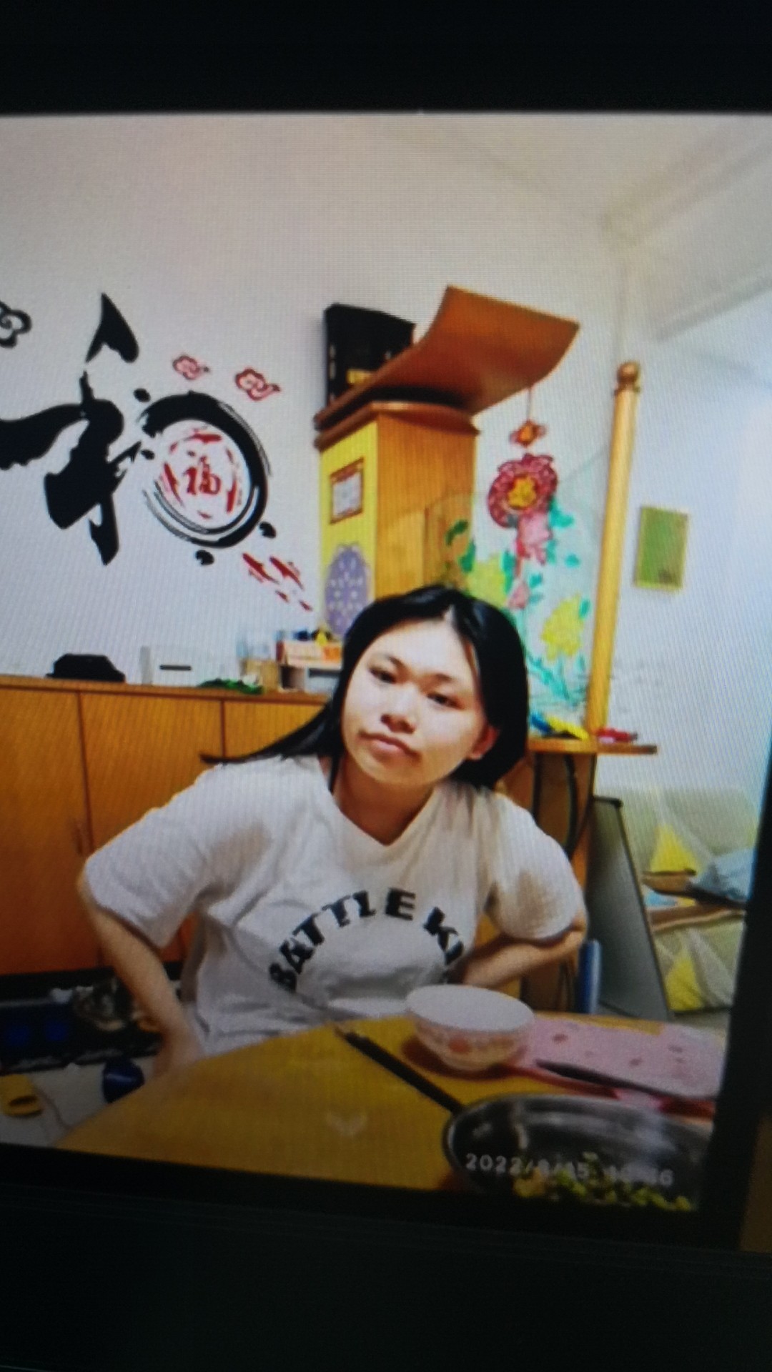 走失者照片 茂名急寻：15岁女孩失联，穿蓝色上...