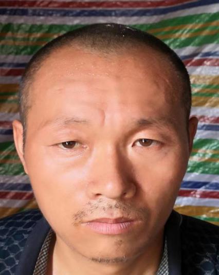 走失者照片 广安寻亲：中年男子被救助，自写名为...