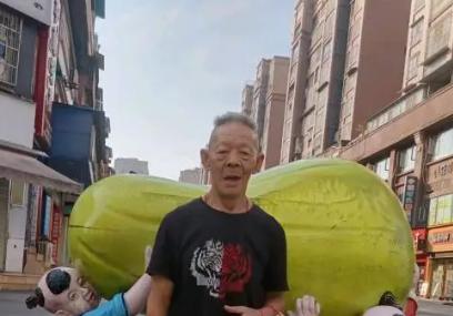 走失者照片 宜宾急寻：七旬老人走失，穿黑色衣裤...