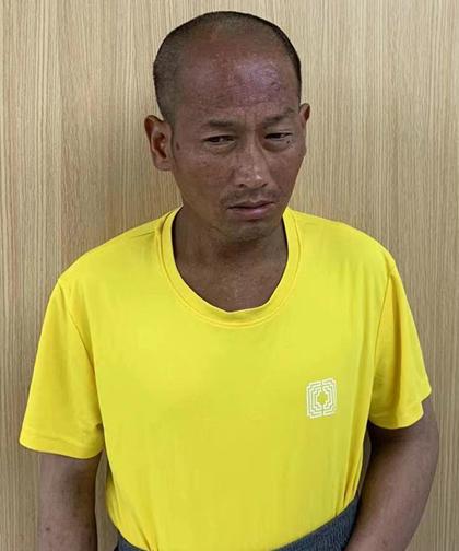 走失者照片 温州寻亲：青年男子被救助，穿蓝白相...