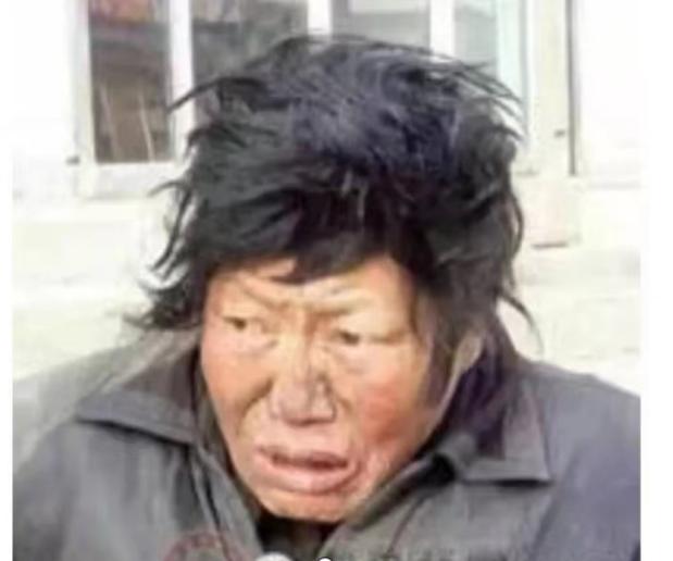 走失者照片 临汾寻亲：六旬老太被救助，穿灰色棉...