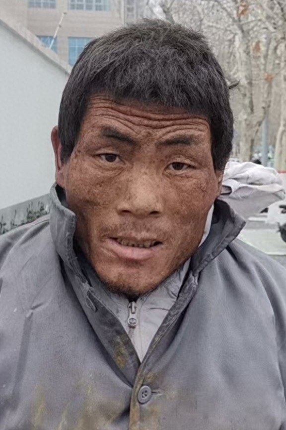 走失者照片 郑州荥阳寻亲：五旬男子被救助，受助...