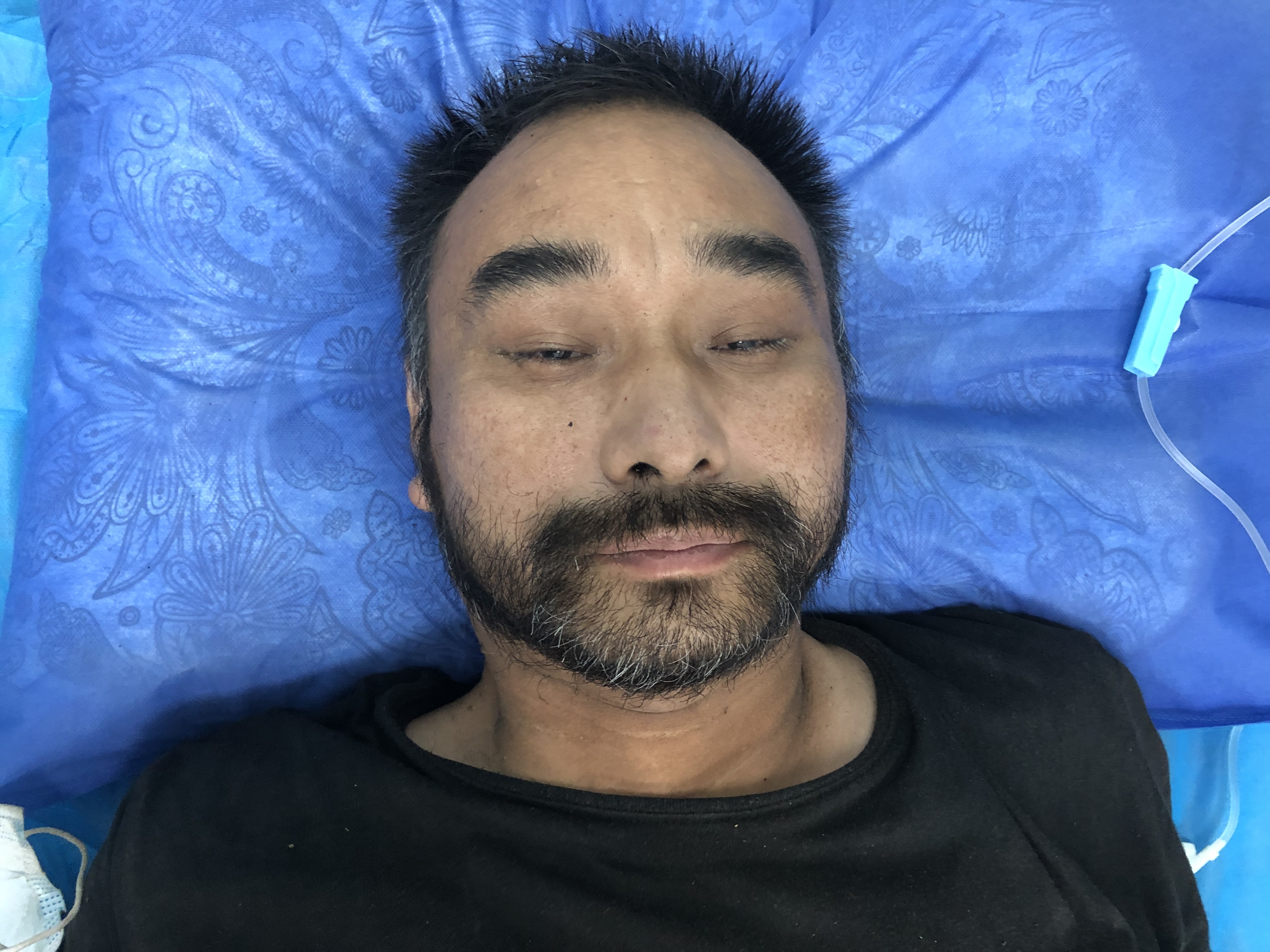 走失者照片 北海寻亲：中年男子被救助，穿黑色T...