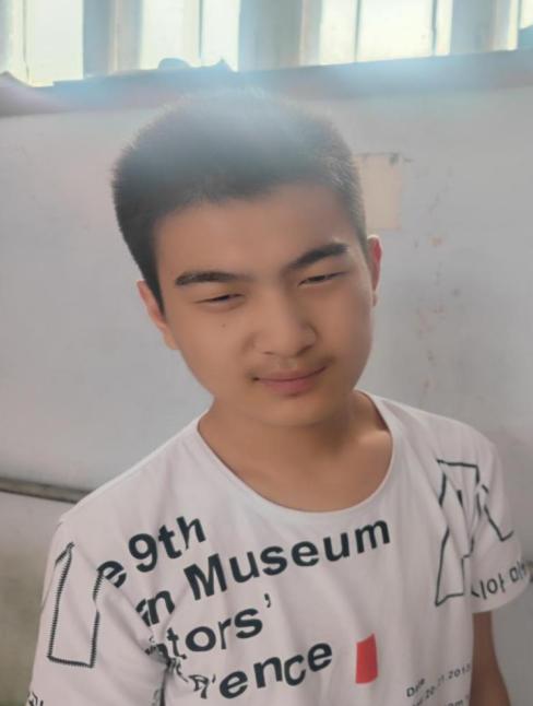 走失者照片 衡水寻亲：17岁男生被救助，现高1...