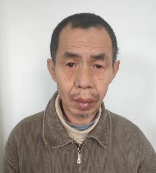走失者照片 帮他回家：赣州五旬男子被救助，穿黑...