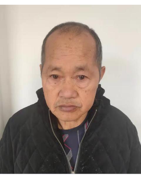 走失者照片 赣州寻亲：六旬老人被救助，穿灰色外...