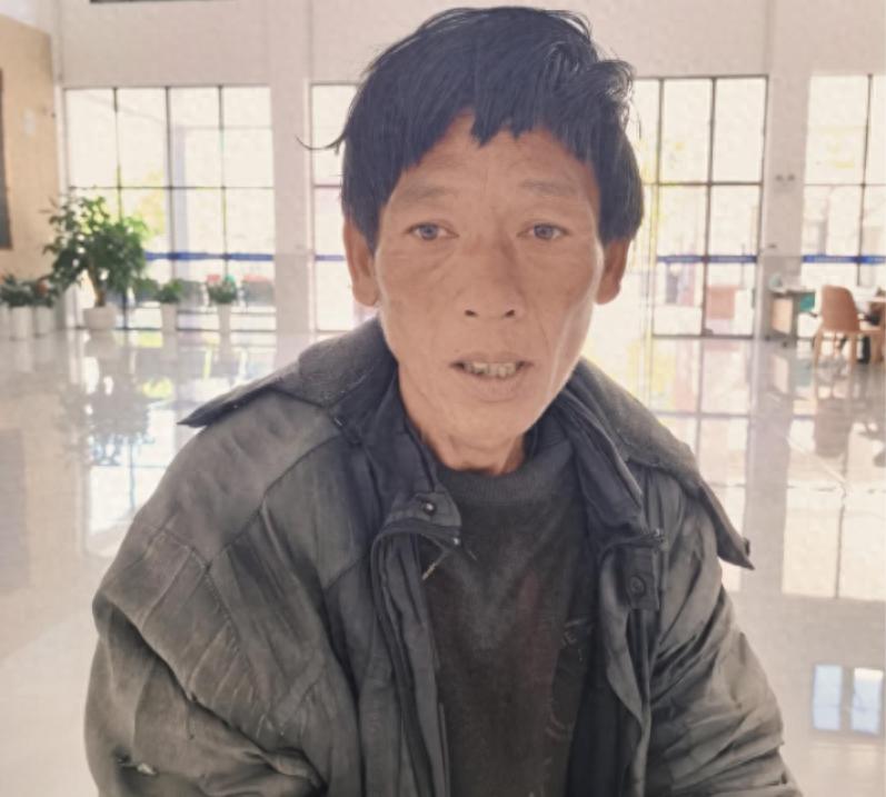 走失者照片 楚雄州楚雄市寻亲：青年男子被救助，...