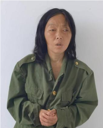 走失者照片 巴中寻亲：中年女子被救助，高1米5...