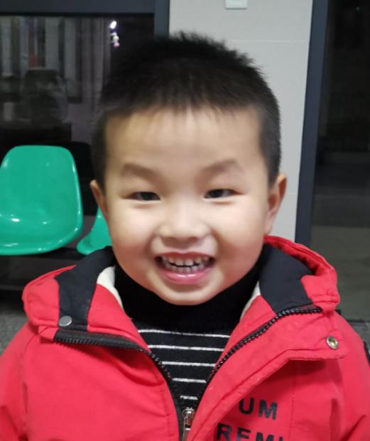 走失者照片 福州长乐寻亲：3岁男童被救助，高9...