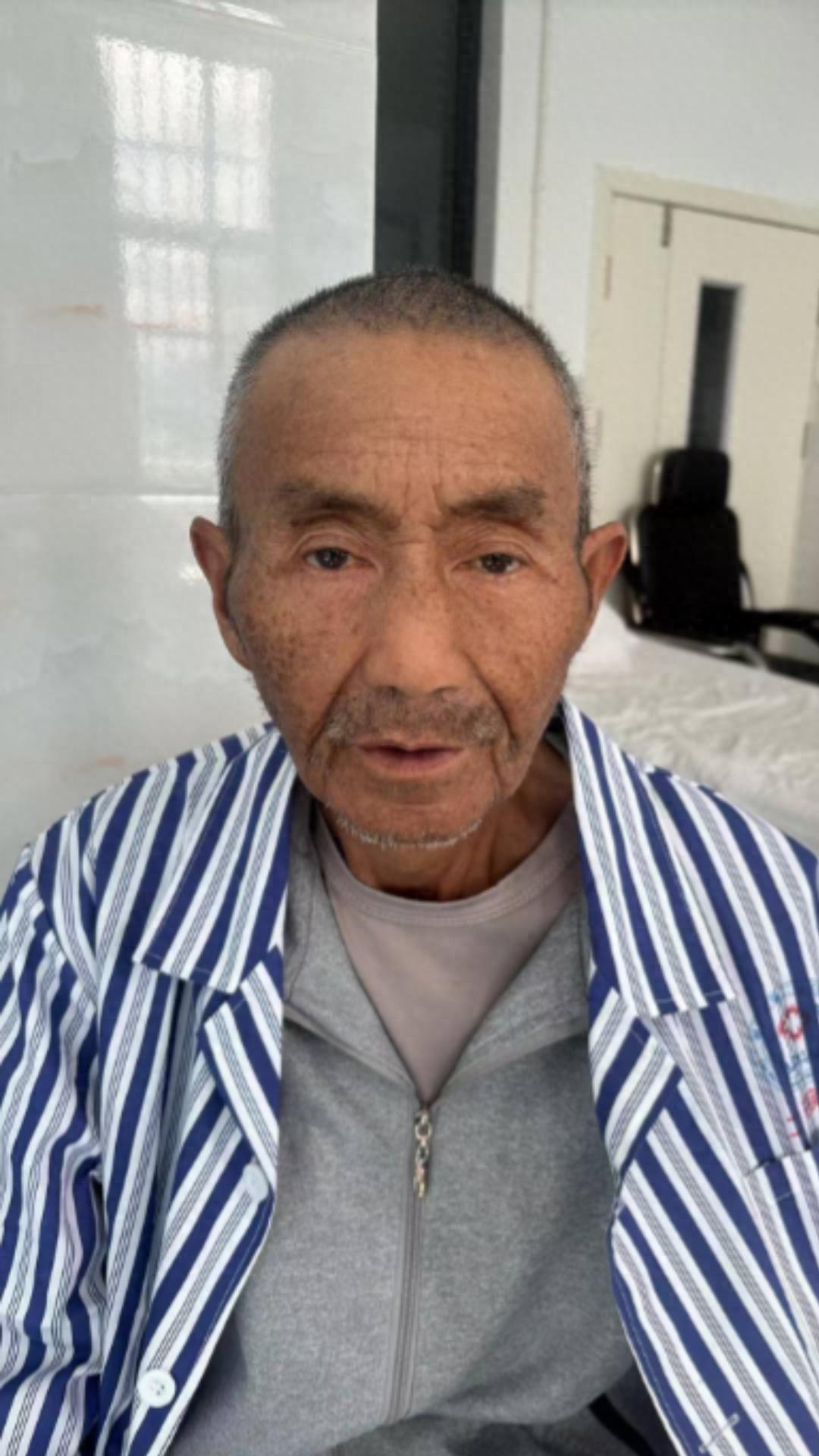 走失者照片 丽江市寻亲：五旬男子被救助，自述叫...
