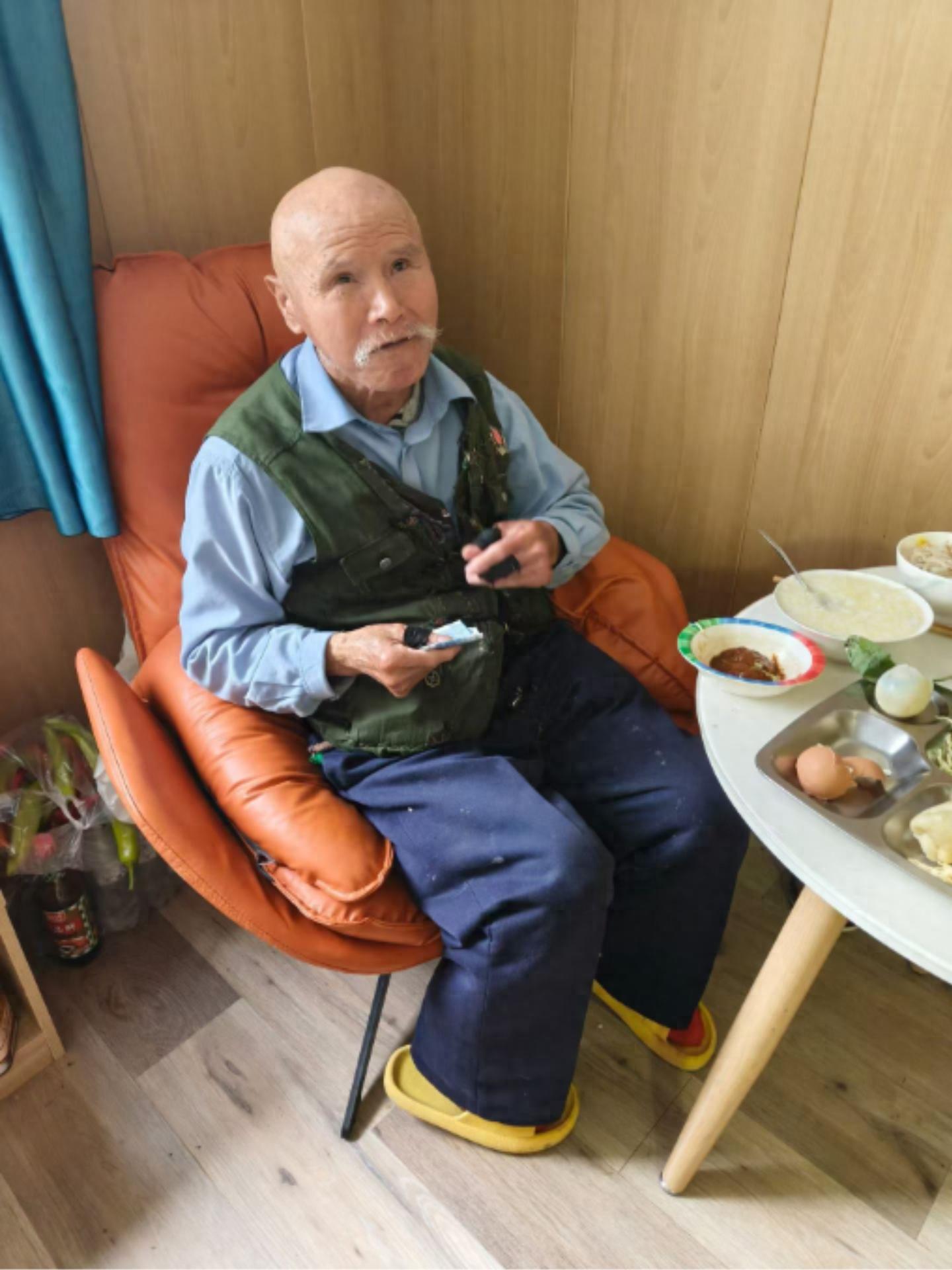 走失者照片 鞍山市寻人：八旬老人走失，患智力障...