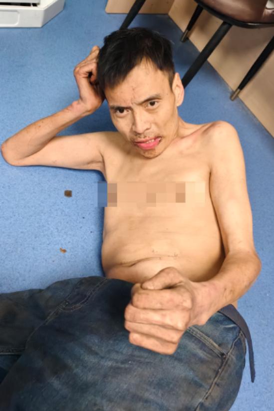 走失者照片 西安市寻亲：青年男子被救助，穿灰色...