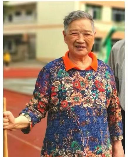 走失者照片 重庆急寻：八旬老太走失多日，花白短...