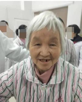 走失者照片 帮她回家：六旬老太在铜仁被救助，高...
