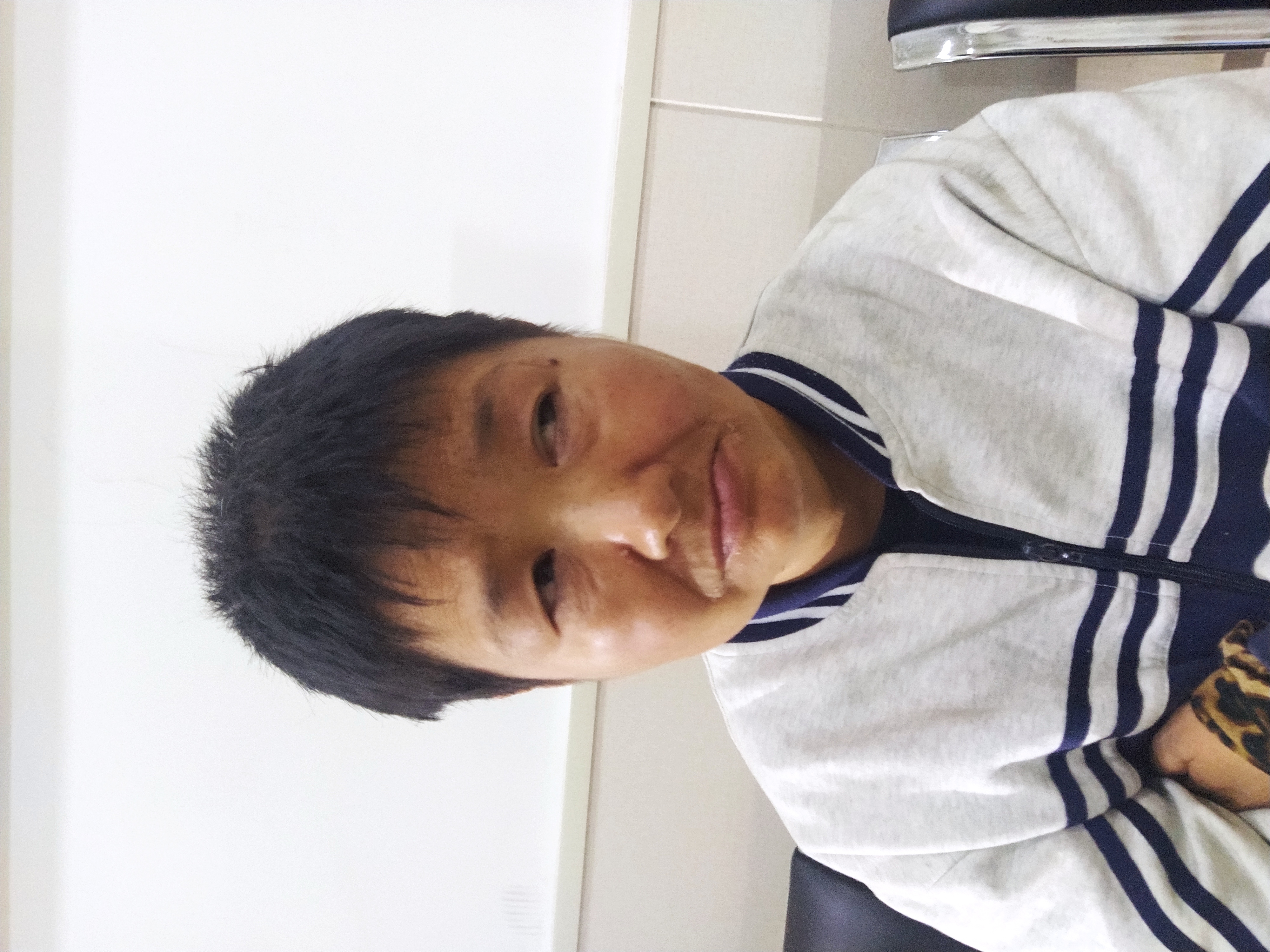 走失者照片 郑州寻亲：中年女子被救助，系聋哑人...