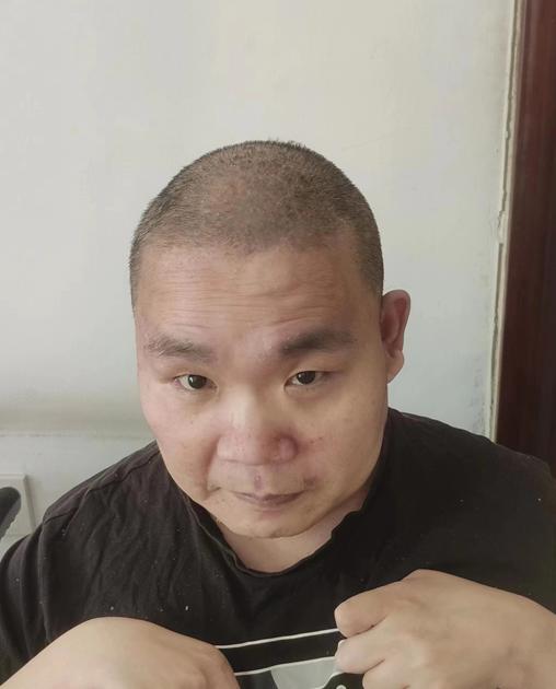 走失者照片 济宁寻亲：中年男子被救助多年，高1...