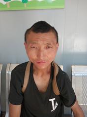 走失者照片 眉山寻亲！青年男子被救助，偏瘦，患...