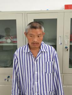 走失者照片 铜仁寻亲：青年男子被救助，穿灰色外...
