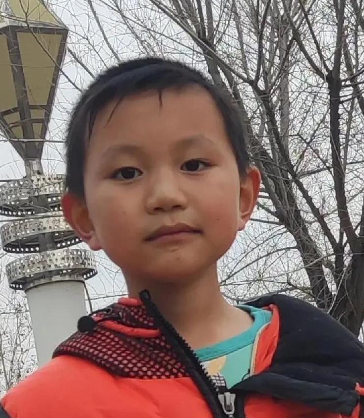 走失者照片 孩子你在哪儿？塔城沙湾市二年级男孩...