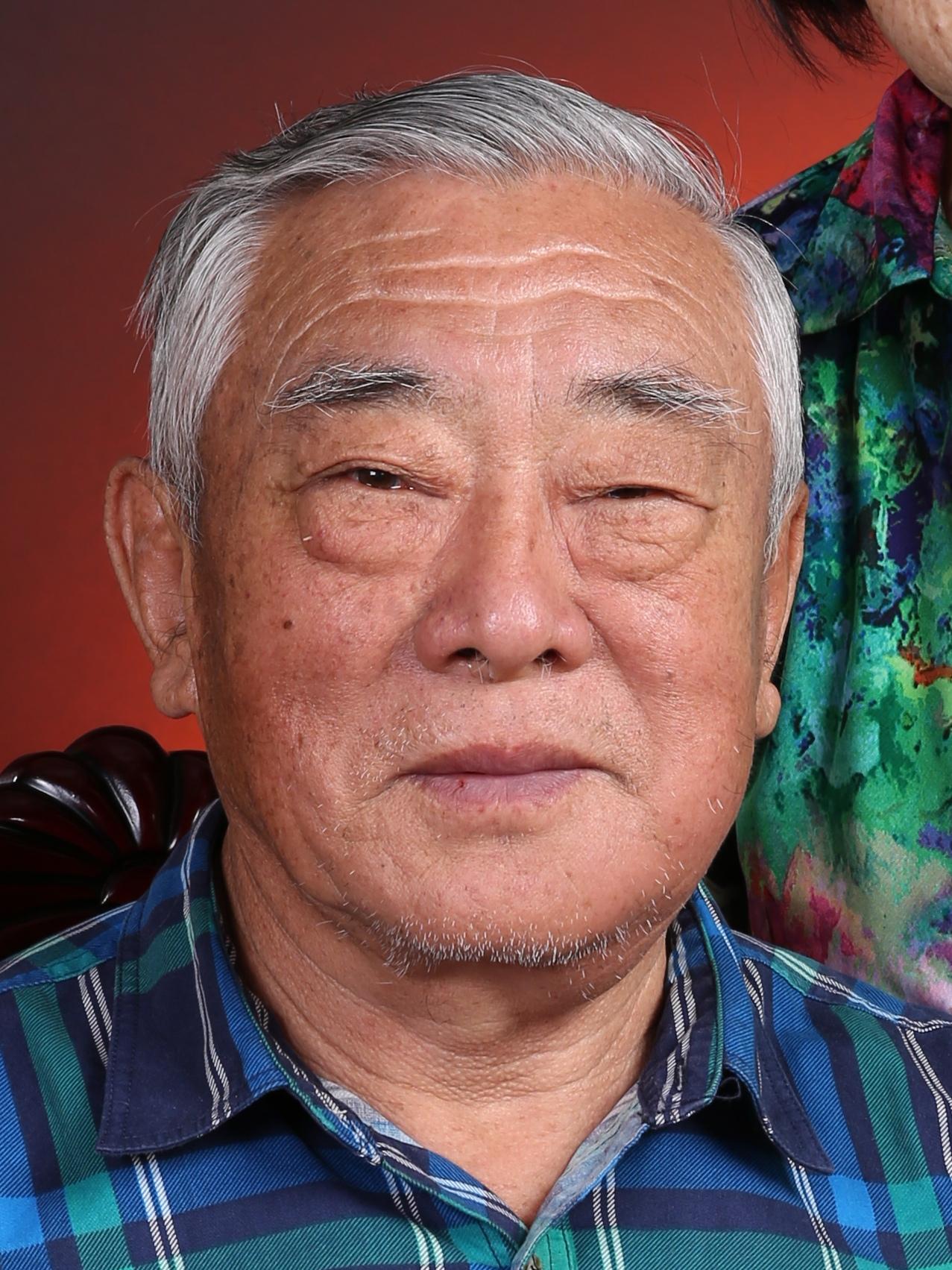 走失者照片 北京急寻：八旬老人走失，穿白色暗纹...