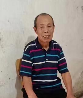 走失者照片 保定急寻：七旬老人失联，戴黑色帽子...